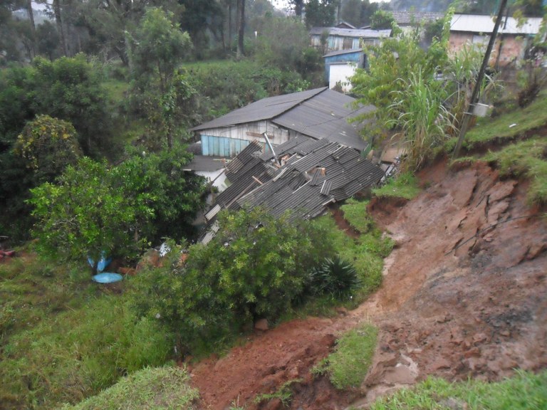 Passa a funcionar em Minas Gerais, serviço de alerta para desastres naturais